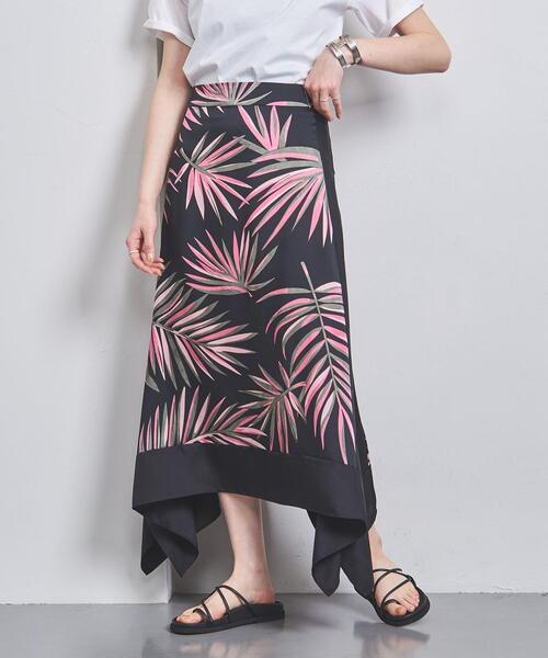 CHICS(シックス)の「<CHICS>プリント スカート(スカート・レディース・ホワイト/ブラック・38/36)」の2枚目の写真