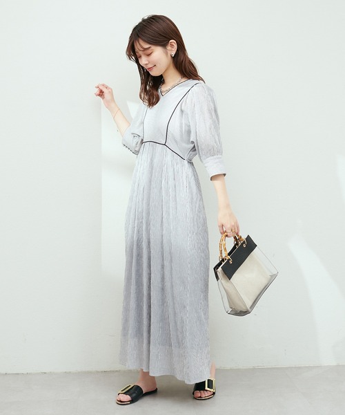 natural couture(ナチュラルクチュール)の「細ストライプ配色コードワンピース(ワンピース・レディース・オフホワイト/オレンジ/ネイビー・MEDIUM/LARGE)」の4枚目の写真