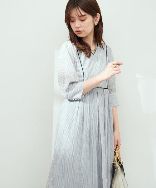 natural couture(ナチュラルクチュール)の「細ストライプ配色コードワンピース(ワンピース・レディース・オフホワイト/オレンジ/ネイビー・MEDIUM/LARGE)」の12枚目の写真