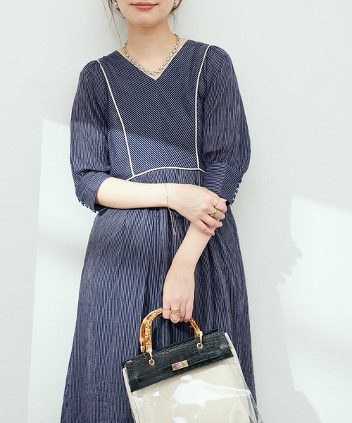 natural couture(ナチュラルクチュール)の「細ストライプ配色コードワンピース(ワンピース・レディース・オフホワイト/オレンジ/ネイビー・MEDIUM/LARGE)」の14枚目の写真