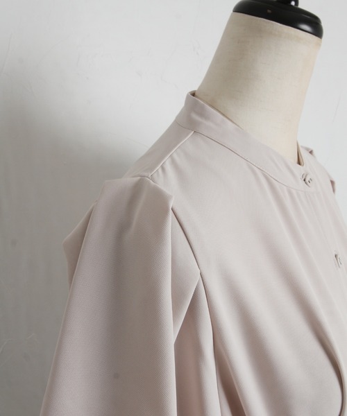 tocco closet（トッコ　クローゼット）の「【ZOZO限定】ウエストタックバルーンスリーブワンピース（ワンピース・レディース・ベージュ/ブラック/ブルー・M）」の20枚目の写真