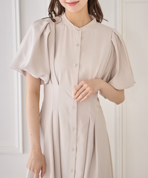 tocco closet（トッコ　クローゼット）の「【ZOZO限定】ウエストタックバルーンスリーブワンピース（ワンピース・レディース・ベージュ/ブラック/ブルー・M）」の18枚目の写真