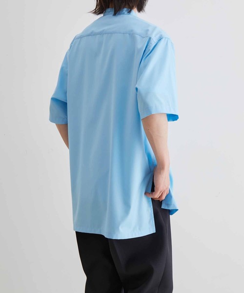 ADAM ET ROPE'（アダムエロペ）の「【WEB限定】接触冷感 スタンダード バンドカラー シャツ / ユニセックス（シャツ/ブラウス・メンズ・オフホワイト/サックスブルー/ネイビー・M/L）」の17枚目の写真
