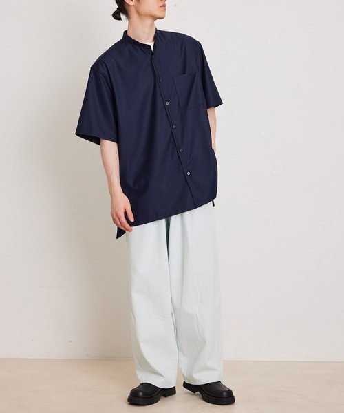 ADAM ET ROPE'（アダムエロペ）の「【WEB限定】接触冷感 スタンダード バンドカラー シャツ / ユニセックス（シャツ/ブラウス・メンズ・オフホワイト/サックスブルー/ネイビー・M/L）」の22枚目の写真