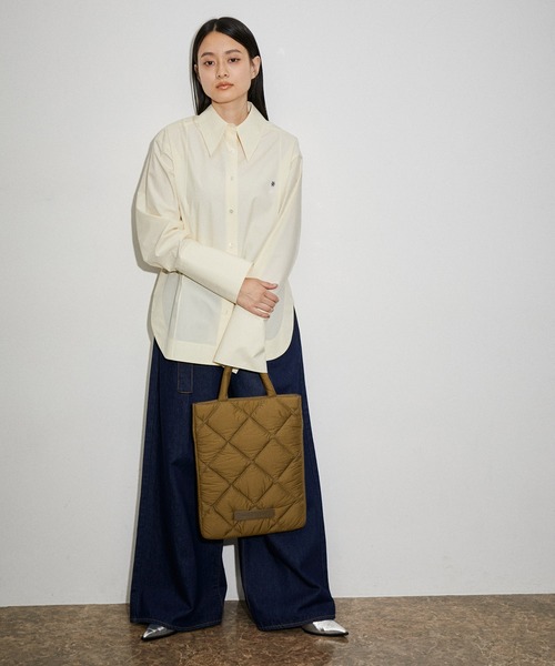 ADAM ET ROPE'（アダムエロペ）の「【PC・A4対応】【一部WEB限定カラー】〈追加〉キルティングPCケース（トートバッグ・レディース・ブラック/ブラウン/パープル/イエロー/ピンク/グレー・FREE）」の16枚目の写真