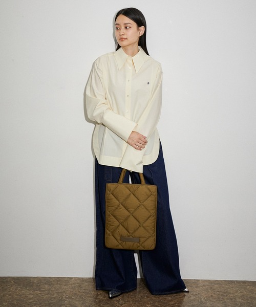 ADAM ET ROPE'（アダムエロペ）の「【PC・A4対応】【一部WEB限定カラー】〈追加〉キルティングPCケース（トートバッグ・レディース・ブラック/ブラウン/パープル/イエロー/ピンク/グレー・FREE）」の14枚目の写真