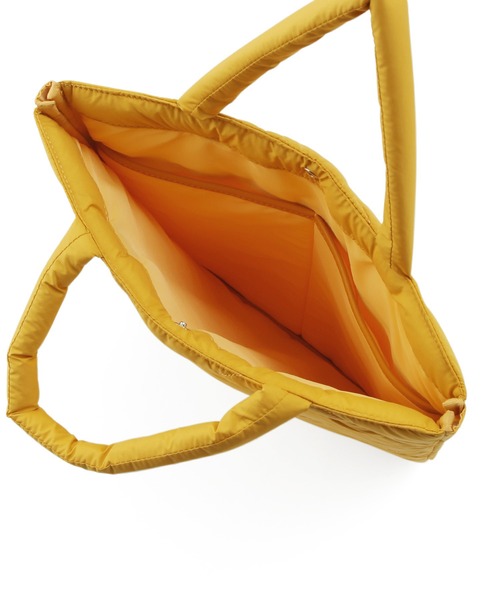 ADAM ET ROPE'（アダムエロペ）の「【PC・A4対応】【一部WEB限定カラー】〈追加〉キルティングPCケース（トートバッグ・レディース・ブラック/ブラウン/パープル/イエロー/ピンク/グレー・FREE）」の18枚目の写真