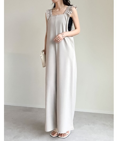 Re:EDIT（リエディ）の「[低身長サイズ有][洗濯機で洗える]フリルストラップスクエアネックオールインワン（つなぎ/オールインワン・レディース・ブラック/キャメル/グレイッシュベージュ/ブラック系その他・SHORT/MEDIUM/LARGE）」の10枚目の写真