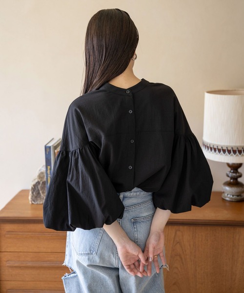 LOWRYS FARM（ローリーズファーム）の「２ＷＡＹバンドバルーン８分袖  968119（シャツ/ブラウス・レディース・ブラック/アイボリー/ブルー/ブラウン・FREE）」の20枚目の写真