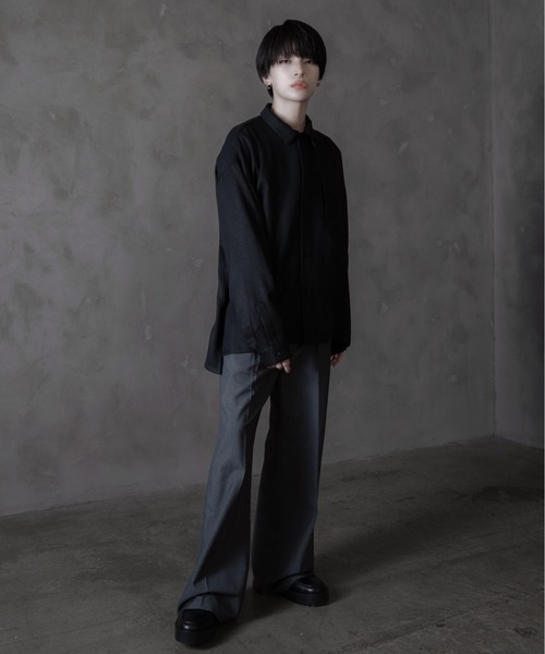 sisa.（シサ）の「Strap tweed shirt/ストラップツィードシャツ（シャツ/ブラウス・メンズ・ベージュ/ブラック・SMALL/MEDIUM/LARGE）」の3枚目の写真