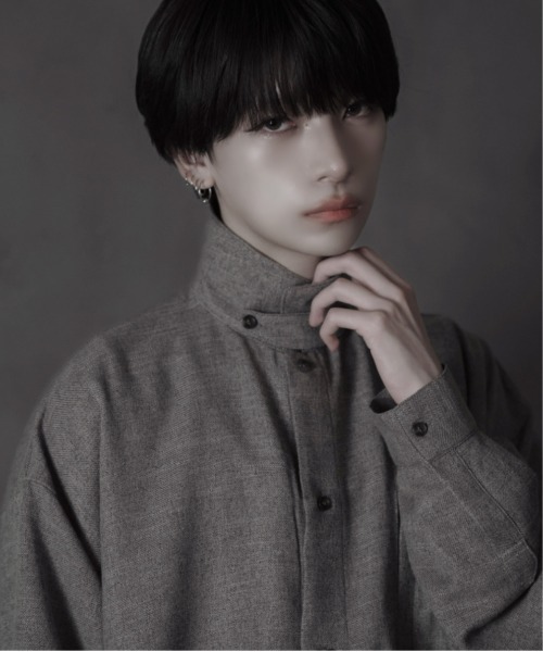 sisa.（シサ）の「Strap tweed shirt/ストラップツィードシャツ（シャツ/ブラウス・メンズ・ベージュ/ブラック・SMALL/MEDIUM/LARGE）」の18枚目の写真