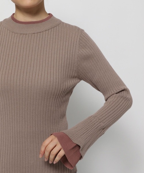 mysty woman（ミスティウーマン）の「レイヤードカラーフレアスリーブニット　978468（ニット/セーター・レディース・オフホワイト/ブラック/モカ・FREE）」の11枚目の写真