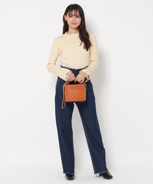 mysty woman（ミスティウーマン）の「レイヤードカラーフレアスリーブニット　978468（ニット/セーター・レディース・オフホワイト/ブラック/モカ・FREE）」の6枚目の写真