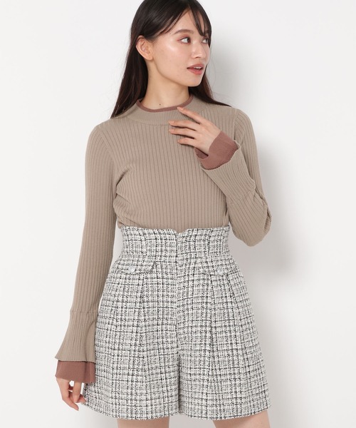 mysty woman（ミスティウーマン）の「レイヤードカラーフレアスリーブニット　978468（ニット/セーター・レディース・オフホワイト/ブラック/モカ・FREE）」の18枚目の写真