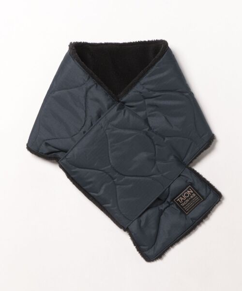 TAION(タイオン)の「【TAION / タイオン】MILITARY REVERSIBLE DOWN SCARF / リバーシブルキルティングダウンマフラー(マフラー・レディース・ブラック×ブラック/クリーム/オリーブ/ブラック×ホワイト/セージグリーン/チャコールグレー/ベージュ/モカ/ダークネイビー・FREE)」の9枚目の写真