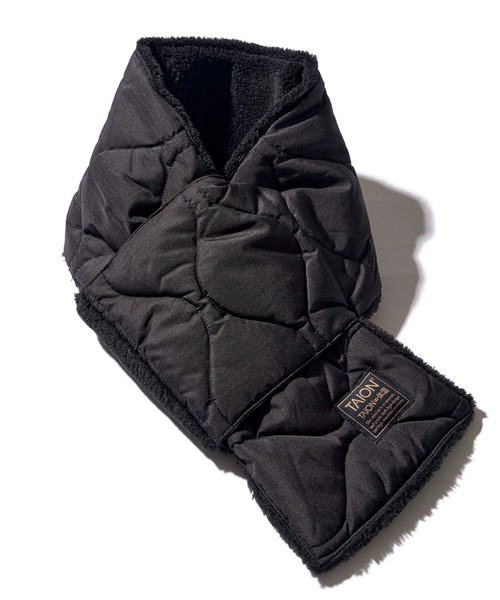 TAION(タイオン)の「【TAION / タイオン】MILITARY REVERSIBLE DOWN SCARF / リバーシブルキルティングダウンマフラー(マフラー・レディース・ブラック×ブラック/クリーム/オリーブ/ブラック×ホワイト/セージグリーン/チャコールグレー/ベージュ/モカ/ダークネイビー・FREE)」の2枚目の写真