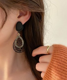 透かしプレートデザインピアス