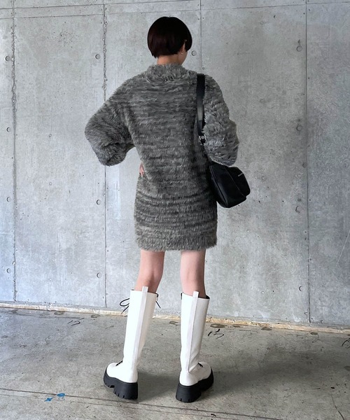 PAGEBOY（ページボーイ）の「フェザーニットミニワンピース（ワンピース・レディース・ライトグレー/ブラック・FREE）」の6枚目の写真