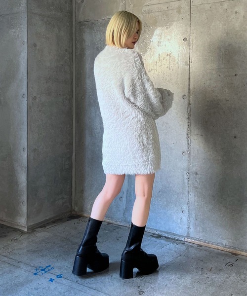 PAGEBOY（ページボーイ）の「フェザーニットミニワンピース（ワンピース・レディース・ライトグレー/ブラック・FREE）」の8枚目の写真