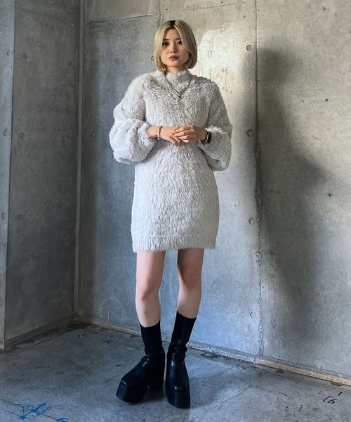 PAGEBOY（ページボーイ）の「フェザーニットミニワンピース（ワンピース・レディース・ライトグレー/ブラック・FREE）」の13枚目の写真