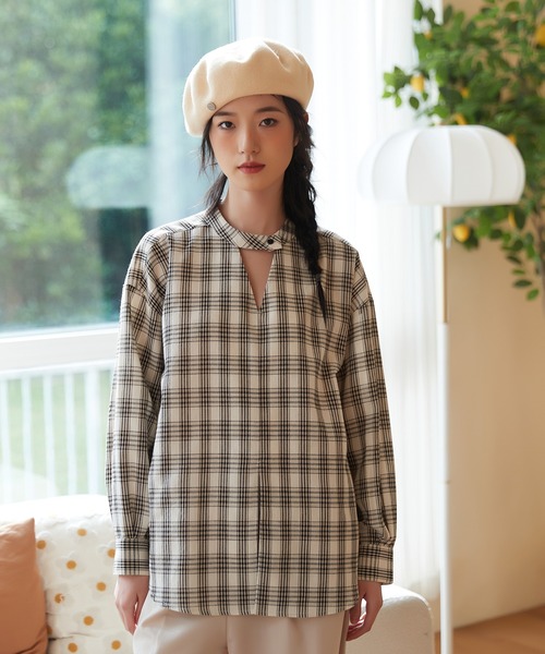 セール】On One's Own チョーカーネックセンタースリット