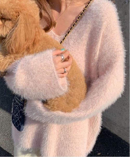 Dream garden（ドリームガーデン）の「Vネック フェザーヤーン ニット プルオーバー（ニット/セーター・レディース・ブラック/ピンク/ブルー/ホワイト・FREE）」の8枚目の写真