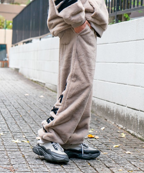 【美品】即完売 JUHA ユハ YETI WIDE PANTS ファー ベージュ もふもふ感が可愛すぎる💕 テディファーコート🧸🤎 見た目も着心地も