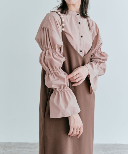 kirakiraShop(キラキラショップ)の「キャンディー スリーブ チュニック ブラウス(シャツ/ブラウス・レディース・ホワイト/ベージュ/ブラック/ライトグレー/スカイブルー/ネイビー/ピンクベージュ/ブラウン・FREE)」の8枚目の写真