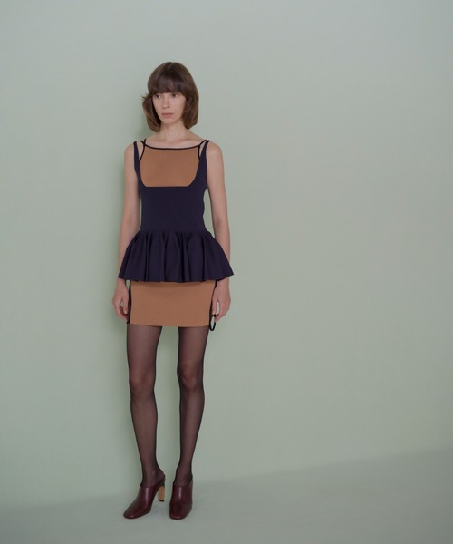 TAN（タン）の「RUFFLE KNITTED CAMISOLE（キャミソール・レディース・オフホワイト/サーモンピンク/ダークネイビー・FREE）」の8枚目の写真