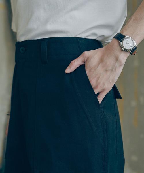 Bleme(ブレム)の「ミリタリーワイド ベイカーパンツ/ファティーグパンツ ウエスト調整付(その他パンツ・メンズ・オフホワイト/ブラック/カーキ・L/M/S/XL)」の14枚目の写真