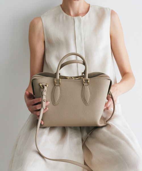 TOFF&LOADSTONE(トフアンドロードストーン)の「クープ ライトシュリンク(M)(ハンドバッグ・レディース・サンドベージュ/ブラック/ホワイト系/ブラウン系その他2/チャコールグレー/グレー系その他6・00)」の9枚目の写真