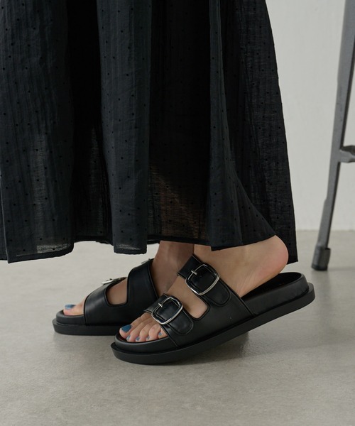 PAPILLONNER(パピヨネ)の「ベルテッドサンダル(サンダル・レディース・オフホワイト/ブラック・38/37/36)」の12枚目の写真