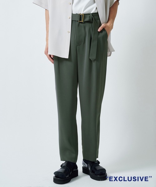 CULLNI（クルニ）の「STUDIOUS別注TAPERD PANTS（スラックス・メンズ・ダークグレー/ネイビー/グレイッシュベージュ・1/2）」の2枚目の写真