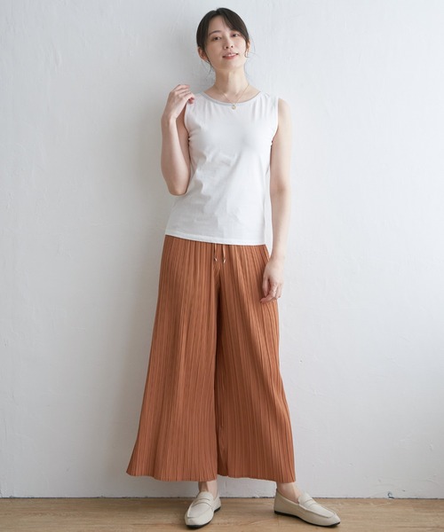 ikka(イッカ)の「【接触冷感/UVカット】コットンUSAアビガイルタンクトップ(タンクトップ・レディース・オフホワイト/ブラック/ライトグレー・S/M/L)」の4枚目の写真