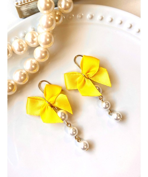 MUURABBTI】リボンとパールの可愛いピアス(MA)（ピアス（両耳用