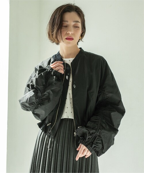 タグ付き✨MECRE シャーリング ライト ブルゾン ホワイト オーバーサイズ MP レディース ベーシック オーバーサイズ パーカー - ライト