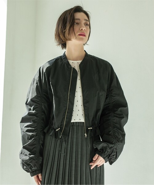 OPAQUE.CLIP（オペークドットクリップ）の「◆≪VERY掲載≫ナイロンシャーリングブルゾン【洗濯機洗い可】（ブルゾン・レディース・オフホワイト/ブラック・36/38）」の4枚目の写真