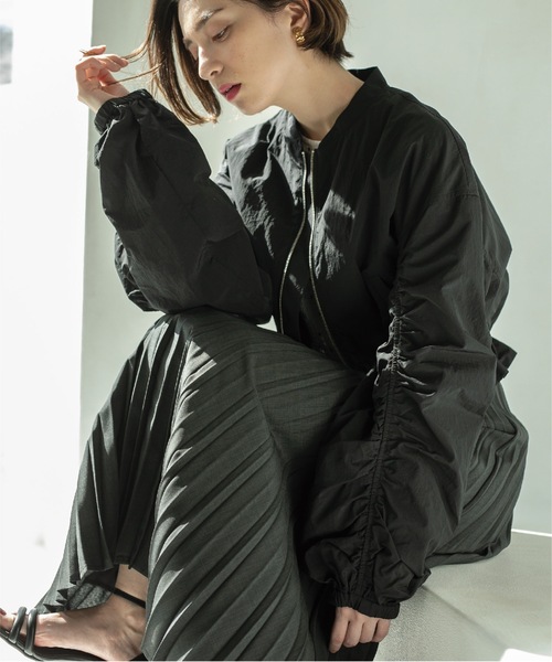 タグ付き✨MECRE シャーリング ライト ブルゾン ホワイト オーバーサイズ MP レディース ベーシック オーバーサイズ パーカー - ライト