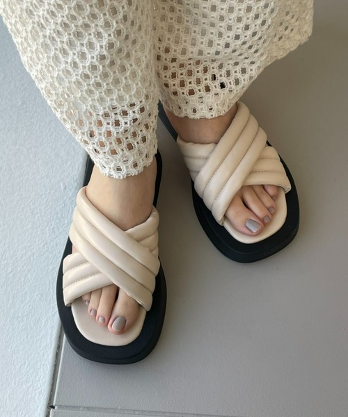 【コーデュロイが可愛い♪】CHANEL クロスサンダル 25A 25A CHANEL CC フットベルトサンダル ロゴ可愛い♪ (CHANEL