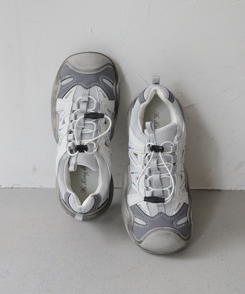 nomnom（ノムノム）の「【nomnom】厚底グレードロストスニーカー（スニーカー・レディース・グレー・24.5cm/24.0cm/23.5cm/23.0cm）」の4枚目の写真