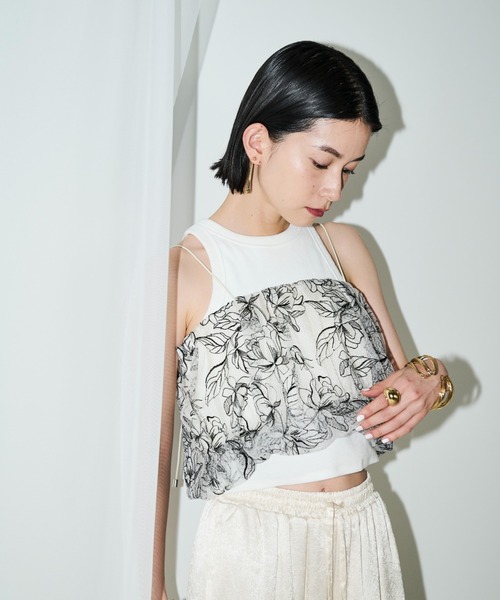 AIC.（エーアイシー）の「フラワーレースオーガンジービスチェ