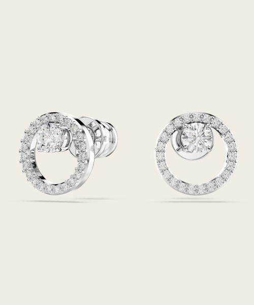 SWAROVSKI(スワロフスキー)の「【公式】【スワロフスキー】Constella スタッドピアス, ラウンドカット, ホワイト, ロジウム・プレーティング(ピアス(両耳用)・レディース・ホワイト・ONESIZE)」の5枚目の写真