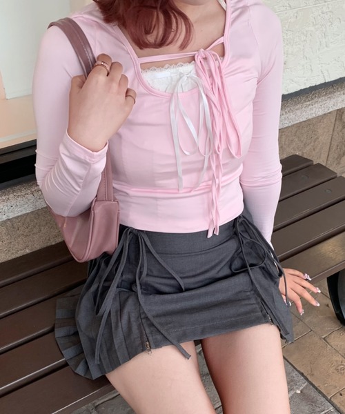Toujours Snacc（トゥジュースナック）の「リボン バレエコア ロンT（T