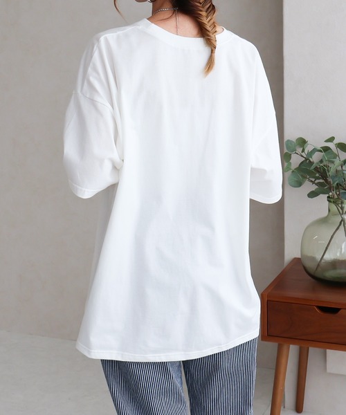 Social GIRL(ソーシャルガール)の「オーバーサイズ半袖ロゴTシャツ(Tシャツ/カットソー・レディース・ブラック/オフホワイト/チャコールグレー・M)」の9枚目の写真
