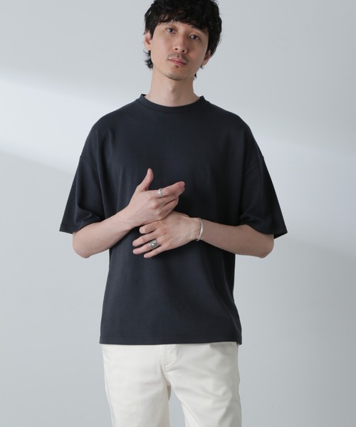 NANO universe(ナノユニバース)の「「MC」coveross(R)Tシャツ(セットアップ可)(Tシャツ/カットソー・メンズ・ホワイト/チャコール・S/M/L)」の5枚目の写真