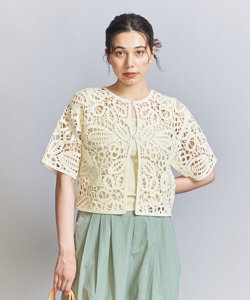 BEAUTY&YOUTH UNITED ARROWS(ビューティーアンドユースユナイテッドアローズ)の「エンブロイダリー ショートスリーブ カーディガン -2WAY-(カーディガン/ボレロ・レディース・オリーブ/ブラック/オフホワイト・FREE)」の4枚目の写真