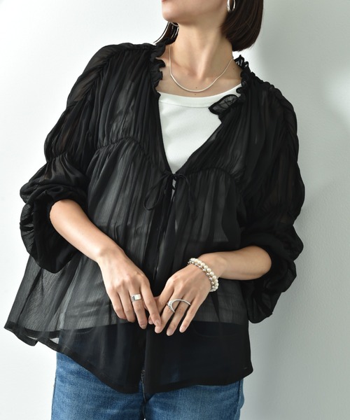 INTERPLANET（インタープラネット）の「シフォン楊柳シャーリングブラウス（シャツ/ブラウス・レディース・アイボリー/ブラック・FREE）」の3枚目の写真