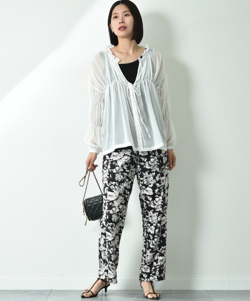 INTERPLANET（インタープラネット）の「シフォン楊柳シャーリングブラウス（シャツ/ブラウス・レディース・アイボリー/ブラック・FREE）」の12枚目の写真