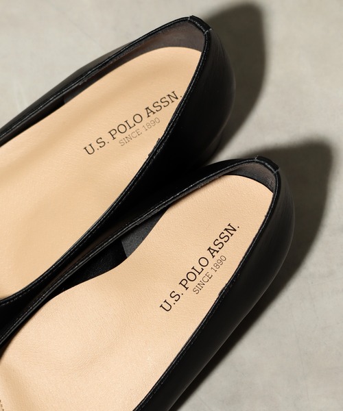 U.S. POLO ASSN.(ユーエスポロアッスン)の「【U.S. POLO ASSN./ユーエスポロアッスン】日本製 スムースシンセティックレザー パンプス(パンプス・レディース・ブラック/ベージュ・23/24/24.5/23.5)」の19枚目の写真