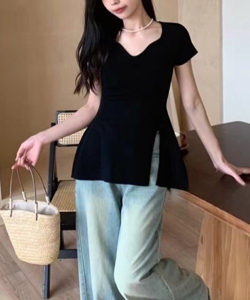 AsheKsha（アシクシャ）の「四色展開　Vネックニットトップス（ニット/セーター・レディース・ピンク/ブルー/ホワイト/ブラック・F）」の7枚目の写真